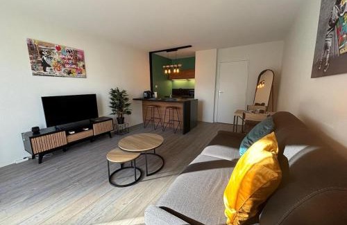 Margny-les-Compiegne Apartamento | Studio Wi-Fi et balcon, très bien situé