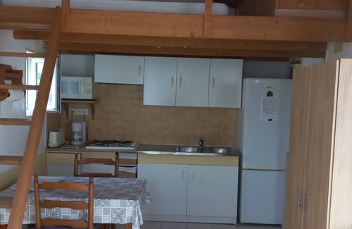 Bourcefranc-le-Chapus Apartamento | Estudio con tranquilo jardín a los pies de la isla de Oléron.