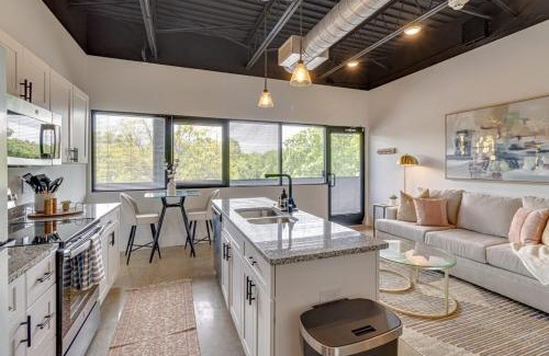 Nashville Apartamento | Studio with 2 Queen Beds 7 mins to Broadway