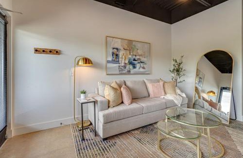 Nashville Apartamento | Studio with 2 Queen Beds 7 mins to Broadway