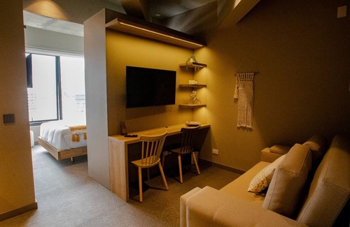 Calle 100 Apartamento | Studio with a Beautiful Mountain View
