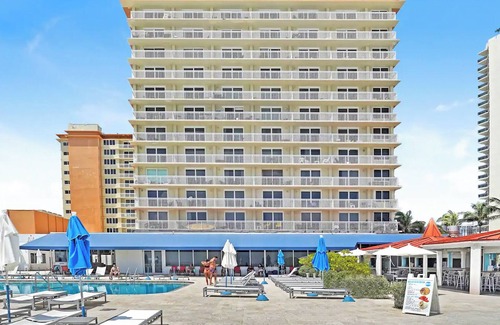 Sunny Isles Beach Apartamento | Estudio con acceso a la playa y vista panorámica de la ciudad