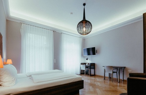 Weststadt Casa | Studio with balcony and your own fully equipped kitchenette