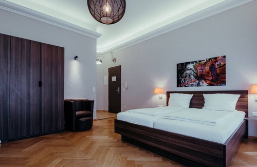 Weststadt Casa | Studio with balcony and your own fully equipped kitchenette