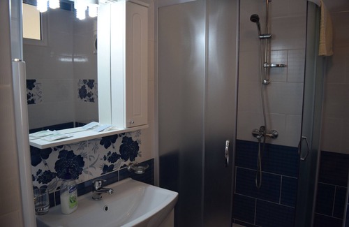 Brasov Villa | Estudio con balcón para dos personas.