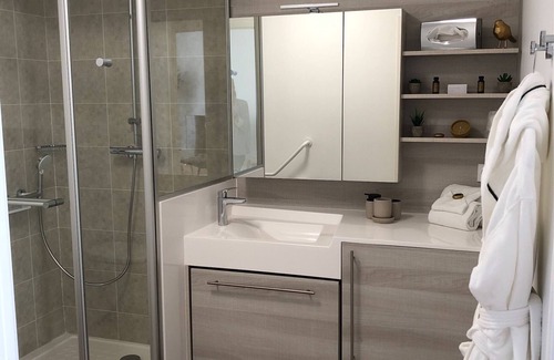 Gleize Apartamento | Apartamento-Baño en la habitacion-T1