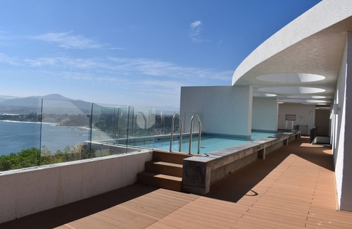 Concon Apartamento | Studio with direct sea view and 2 bedrooms and fitness room, WiFi in Concón