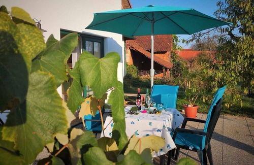 Loipersdorf bei Fuerstenfeld Apartamento | Apartamento vacacional con gran terraza