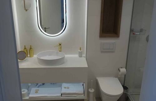 Siofok-Szabadifurdo Apartamento | Apartamento vacacional con muebles de lujo a solo 150 m del lago