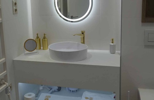 Siofok-Szabadifurdo Apartamento | Apartamento vacacional con muebles de lujo a solo 150 m del lago
