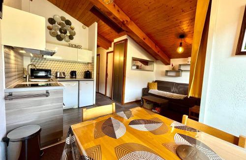 Demi-Quartier Apartamento | Studio with mountain view near Megève