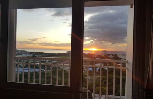 Pasay Apartamento | Studio with Ocean View at The Breeze Residences