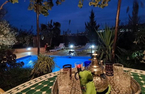 Layoun Apartamento | Studio with pool and parking in fes medina