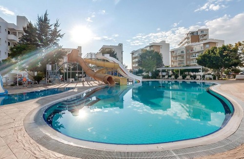 Bahceler Apartamento | Studio with pool view in Iskele, North Cyprus