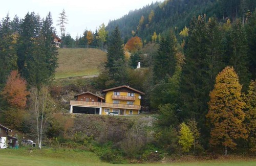 Untertauern Apartamento | Apartamento vacacional con sauna en el borde del bosque