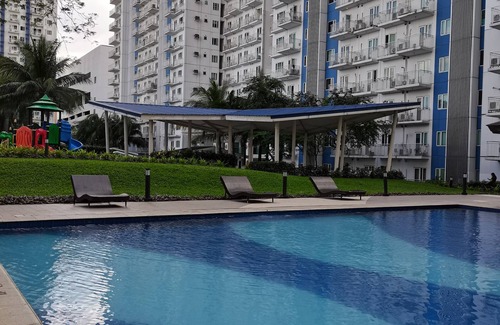 Santo Cristo Apartamento | 1 BDR STUDIO W / ACCESO PRIVADO A LOS SM MALLS