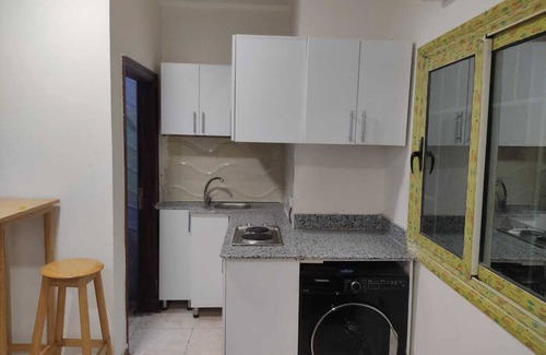 Ra's Gharib Apartamento | Studio with washing machine and dryer