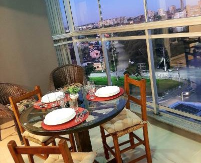 Simoes Lopes Apartamento | Studio Xavante - com garagem, portaria 24h e uma vista linda!