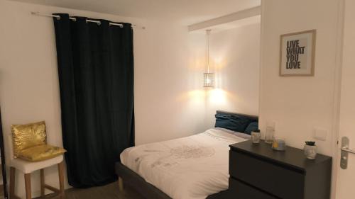 Saint-Zacharie Apartamento | Studio zen et moderne à St-Zacharie