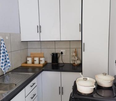 Kempton Park Apartamento | Studio47 on Concourse