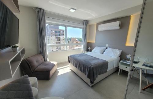 Partenon Apartamento | StudioLUX, Vaga Grátis, Piscina, Gym, NetFlix, ao lado da PUC