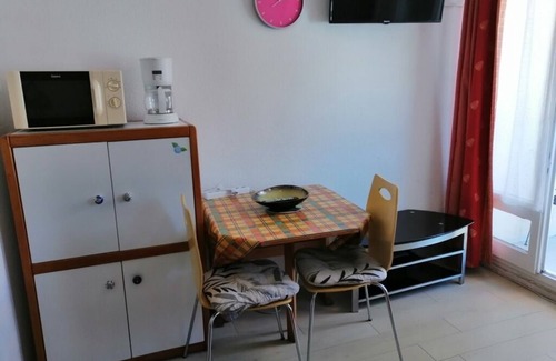 Lamalou-les-Bains Apartamento | Studios Curistes 4 ème étage avec Balcon, ascenceur et parking Lamalou les Bains