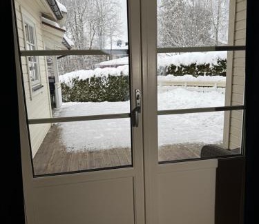 Rena Apartamento | Stue, soverom og bad