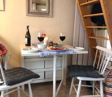 Fjallbacka Casa | Stugan i hamnen