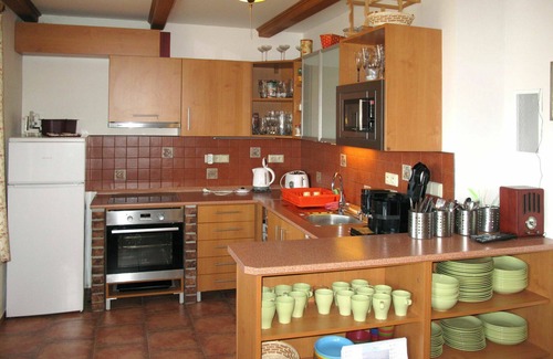 Uhlejov Villa | Casa de vacaciones privada con WIFI, piscina privada, TV, terraza, mascotas permitida, aparcamiento