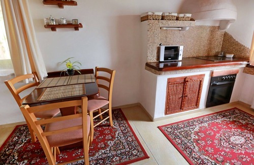 Lhotka Casa | Maravillosa casa de vacaciones privada con WIFI, TV, terraza, vista panorámica y aparcamiento