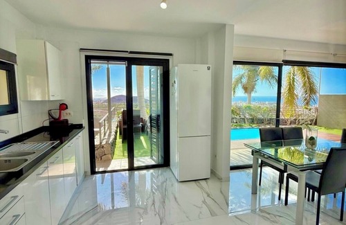 El Madronal Villa | Apartamento de lujo - ¡la mejor vista en el sur de Tenerife!