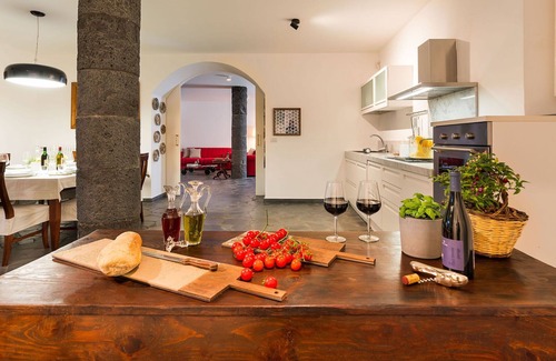 Castiglione di Sicilia Villa | Casa de vacaciones privada con A/C, WIFI, piscina privada, TV, terraza, vista panorámica