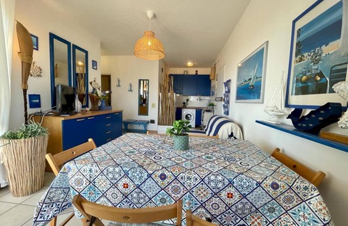 Porto Santa Margherita Apartamento | Impresionante apartamento adosado con vistas al mar