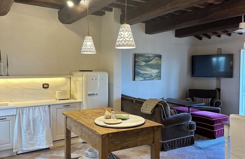 Todi Apartamento | Stunning 1-Bedroom Penthouse with Panoramic Views, WiFi & AC in Enchanting Todi