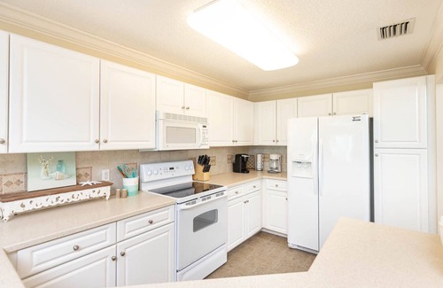 Orange Beach East Condominio | Stunning 1 Bedroom River View Condo at Phoenix IX 911