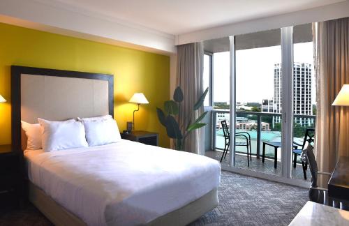 Coconut Grove Casa | Stunning 12th Floor Studio In The Heart Of Grove