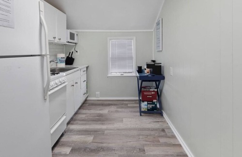 Wildwood Apartamento | Stunning 2 BDRM Retreat Steps from WW Beach