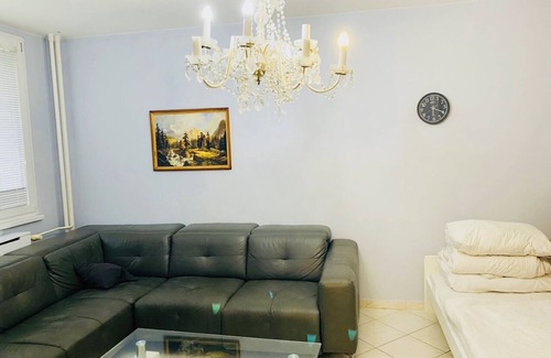 Kamyk Apartamento | Stunning 2-Bed Apartment in Praha 4