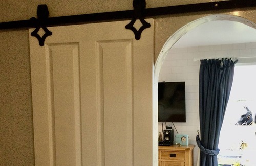Kirkmichael Cabaña | Stunning 2-Bed Cottage Countryside outside Ayr