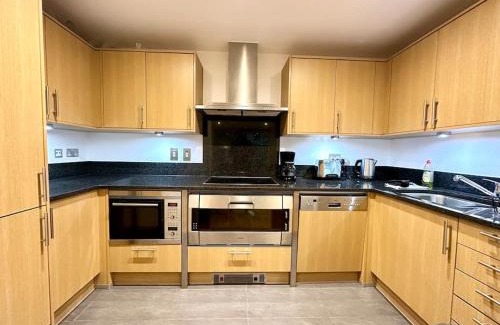 Vauxhall Apartamento | Stunning 2 Bed Thames River View - Central London