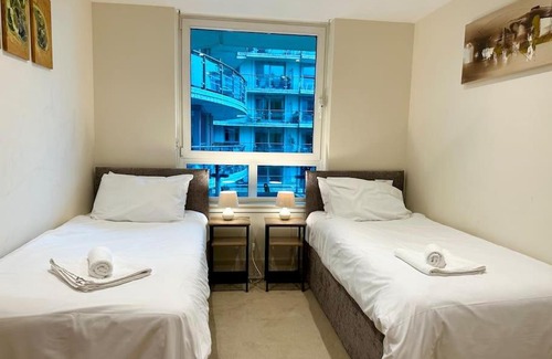 Vauxhall Apartamento | Stunning 2 Bed Thames River View - Central London