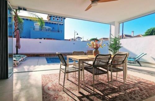 Torre-Pacheco Villa | Stunning 2 bed Villa with Private Salt water Pool