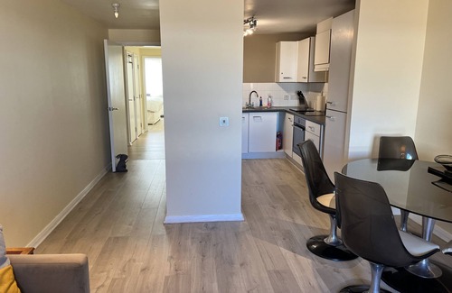 Sands End Apartamento | Impresionante 2 dormitorios en Fulham / Chelsea frontera plana Wi-Fi gratuito cerca del río!