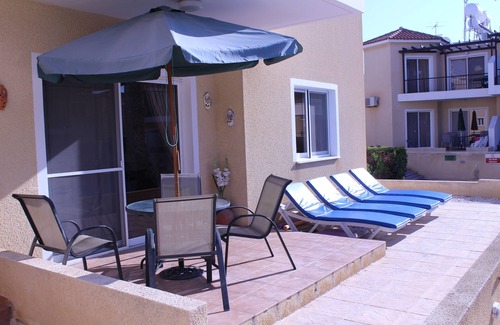 Universal Apartamento | Impresionante 2 dormitorios planta baja apartamento en Paphos
