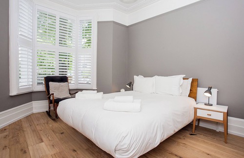 Hackney Downs Apartamento | Stunning 2-Bedroom Home With Outdoor Patio