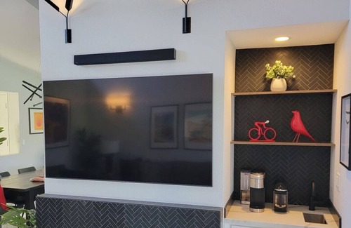 Palm Desert Casa | Stunning 2BD/3BA. Private hot tub. 36 pools. BBQ
