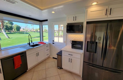 Palm Desert Casa | Stunning 2BD/3BA. Private hot tub. 36 pools. BBQ