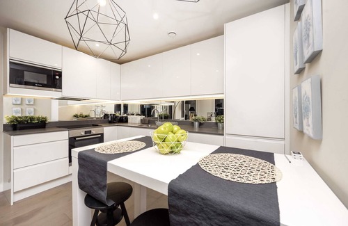 London Borough of Bromley Apartamento | Stunning 2BR Apt Bromley Views Terrace