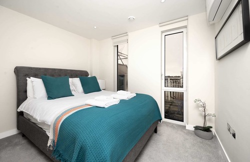 London Borough of Bromley Apartamento | Stunning 2BR Apt Bromley Views Terrace