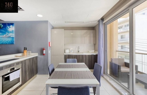 Għadira Apartamento | Stunning 2BR APT w/Hill View, perfect for Relaxing